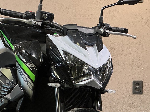 Kawasaki Z800 ABS 7 of 7