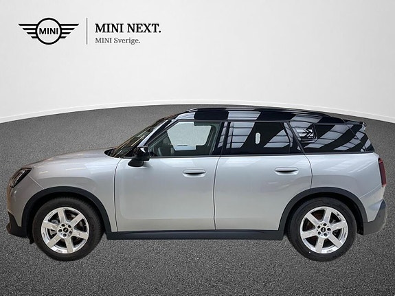 MINI Countryman SE 3 of 15