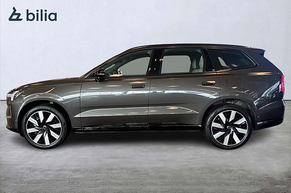 Volvo EX90 3 of 5