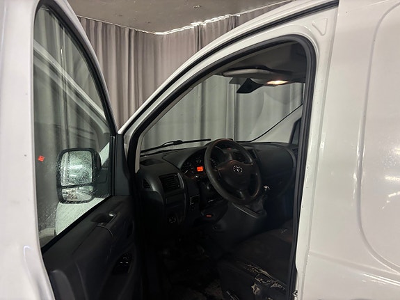Toyota Proace 9 of 17