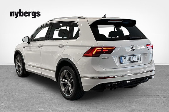 Volkswagen Tiguan 3 of 5