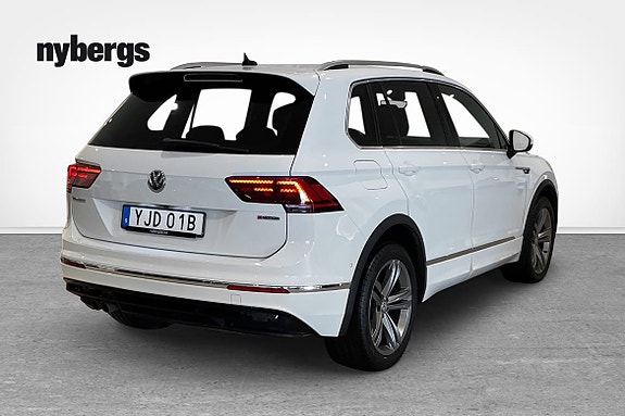 Volkswagen Tiguan 4 of 5