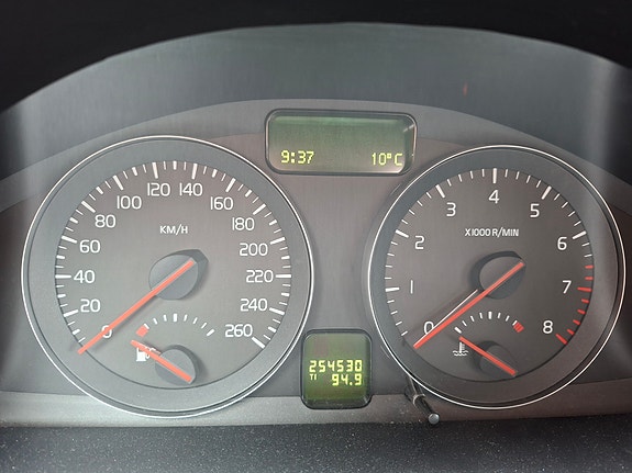Volvo V50 9 of 9