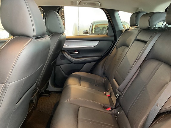 Mazda CX-60 13 of 15