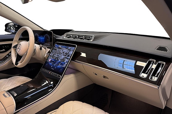 Mercedes-Benz S580 e 12 of 15