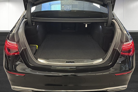 Mercedes-Benz S580 e 15 of 15