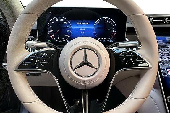 Mercedes-Benz S580 e 6 of 15