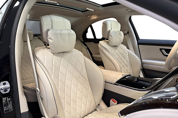 Mercedes-Benz S580 e 11 of 15
