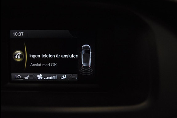Volvo V40 14 of 16