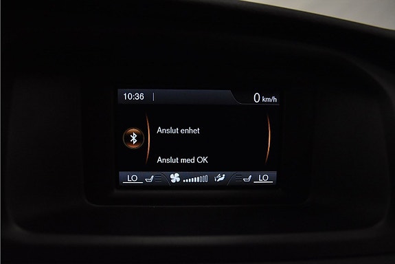 Volvo V40 15 of 16