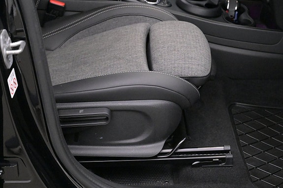 MINI Countryman Cooper SE 13 of 27