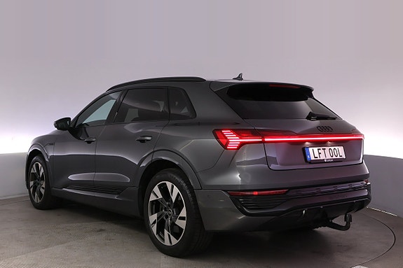 Audi Q8 4 of 5