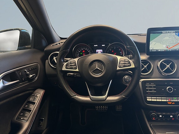 Mercedes-Benz GLA220 d 9 of 20