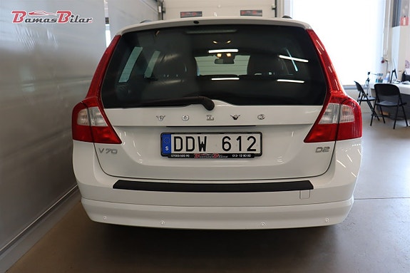 Volvo V70 4 of 19
