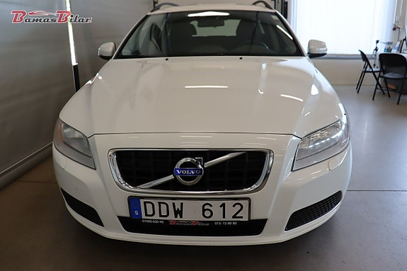 Volvo V70 8 of 19