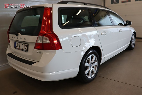 Volvo V70 5 of 19
