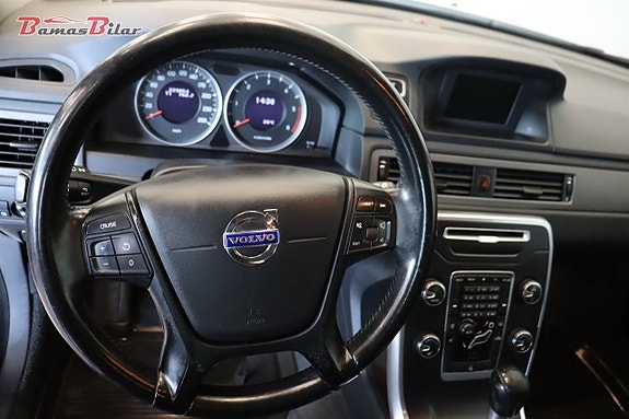 Volvo V70 10 of 19
