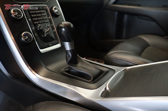Volvo V70 12 of 19