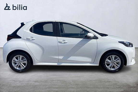 Toyota Yaris 18 of 21