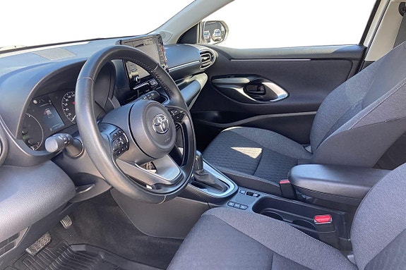 Toyota Yaris 14 of 21