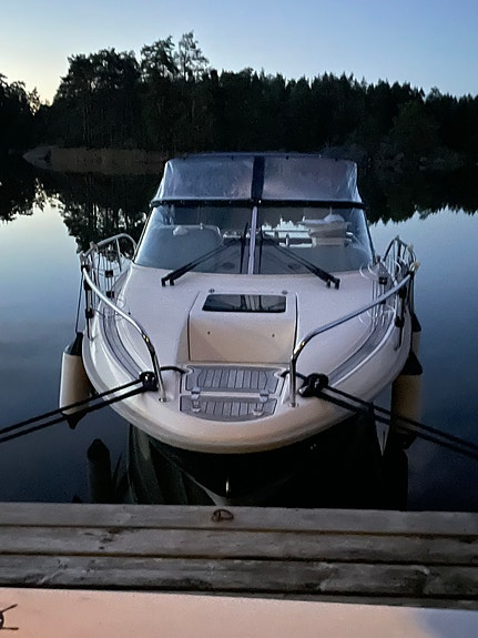 Aquador 23 DC inkl 30 trailer 2 of 12