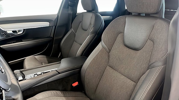 Volvo V90 Cross Country 8 of 14