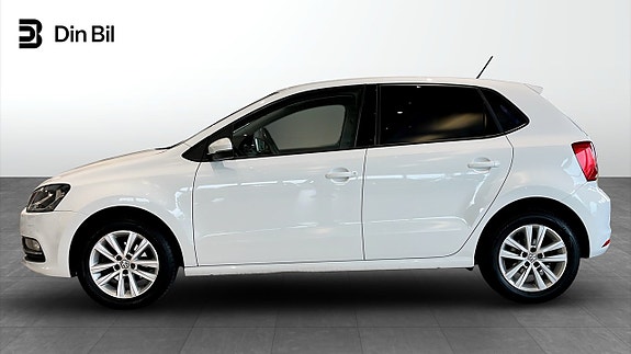 Volkswagen Polo 2 of 5
