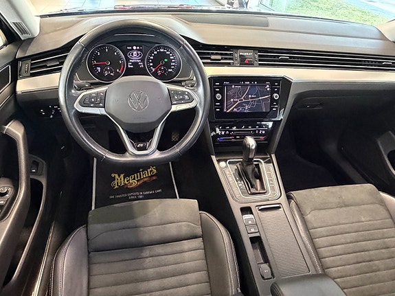 Volkswagen Passat 15 of 19