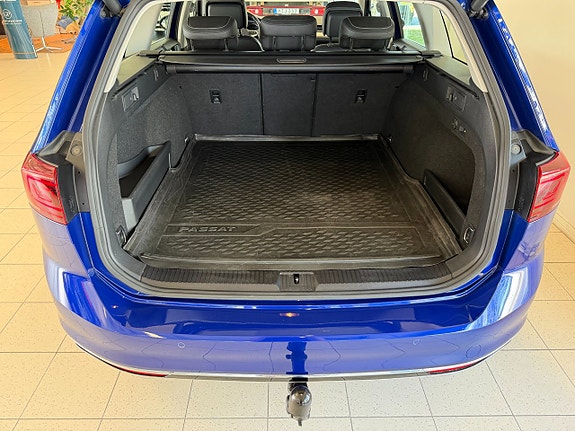 Volkswagen Passat 8 of 19
