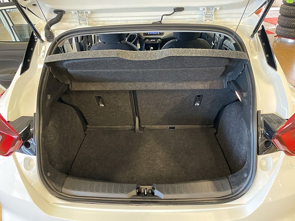 Nissan Micra 10 of 10