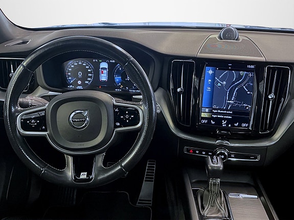 Volvo XC60 11 of 22