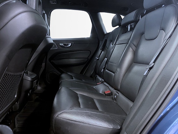 Volvo XC60 18 of 22