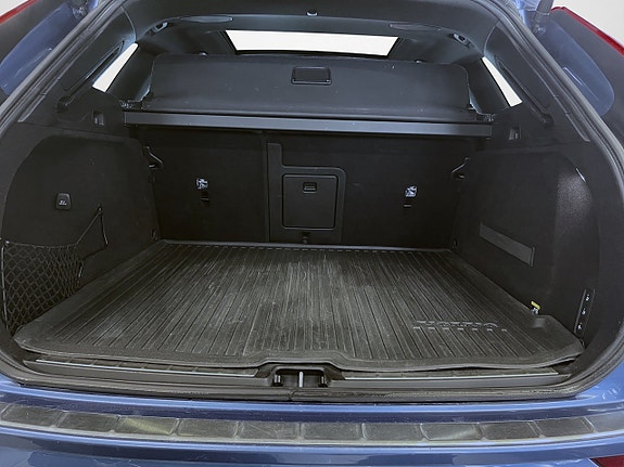 Volvo XC60 19 of 22