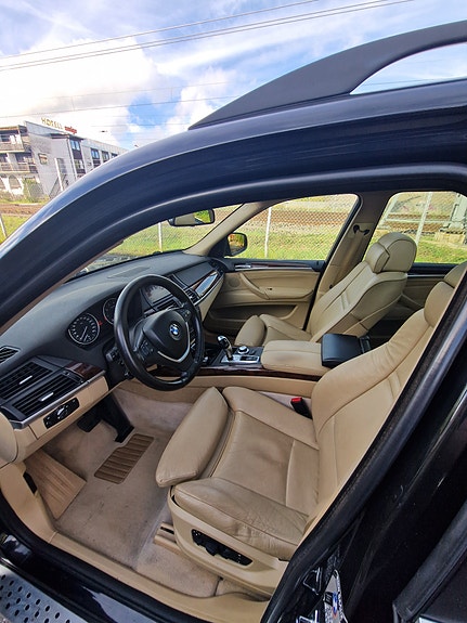 BMW X5 7 of 12