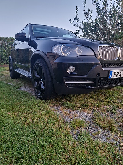 BMW X5 4 of 5