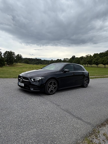 Mercedes-Benz A180 3 of 5