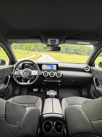 Mercedes-Benz A180 5 of 5