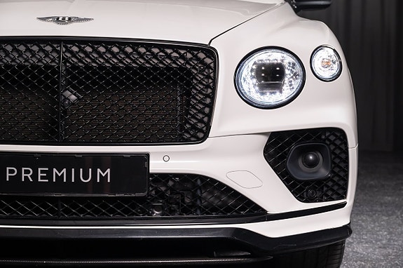 Bentley Bentayga 4 of 5