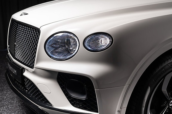 Bentley Bentayga 7 of 30