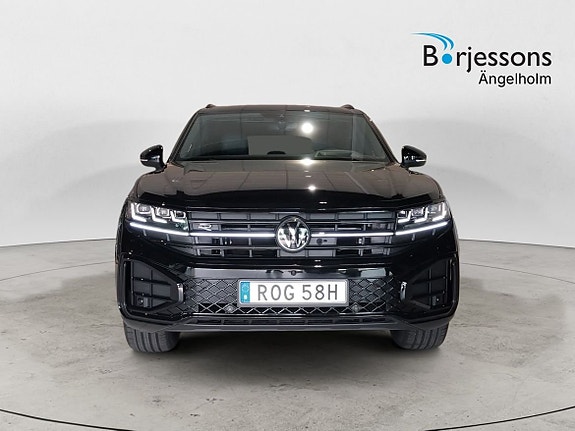 Volkswagen Touareg 5 of 5
