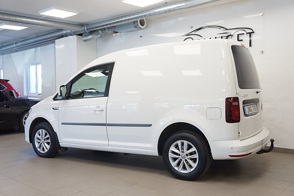 Volkswagen Caddy 2 of 5