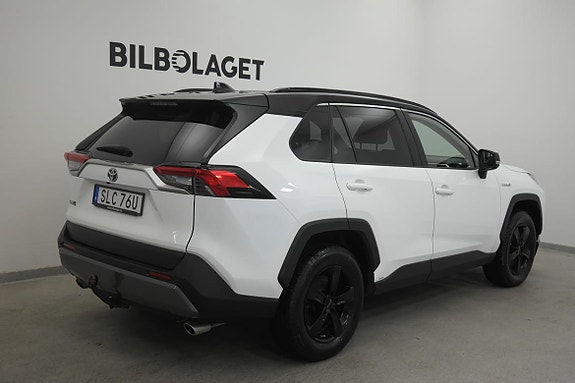 Toyota RAV4 5 of 5