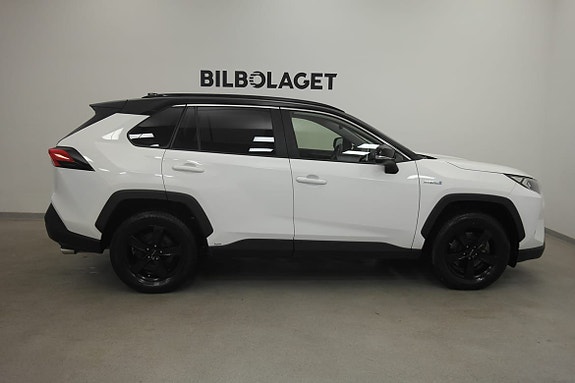 Toyota RAV4 4 of 5