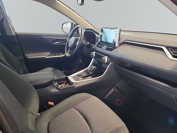 Toyota RAV4 3 of 5