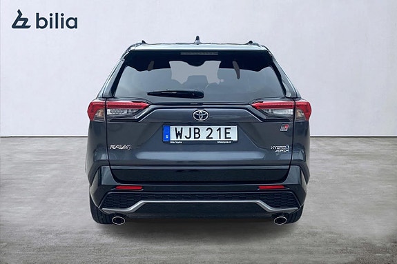 Toyota RAV4 5 of 5