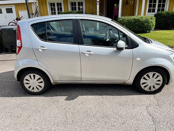 Suzuki Splash 4 of 5