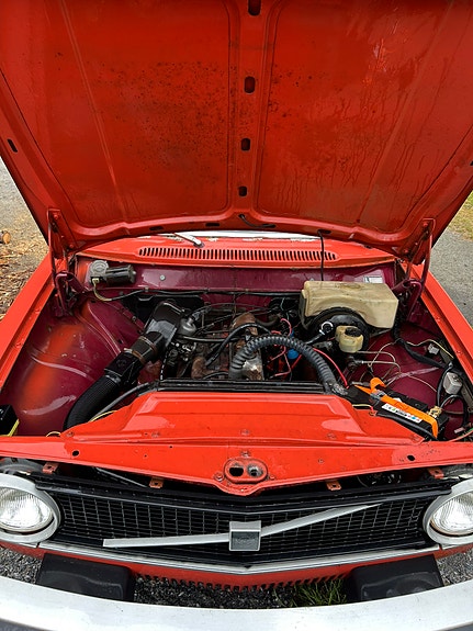 Volvo 142 2 of 5