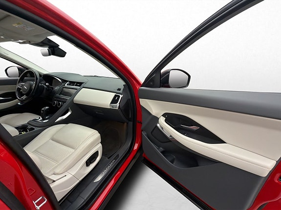 Jaguar E-PACE 30 of 30