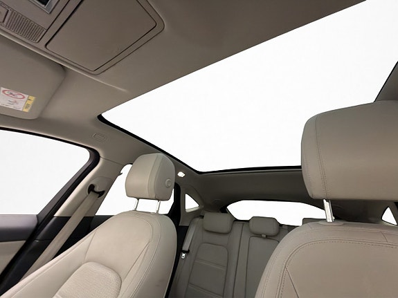 Jaguar E-PACE 14 of 30