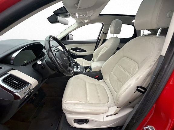Jaguar E-PACE 13 of 30